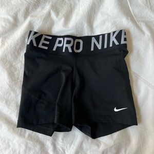 Nike Pro Size S